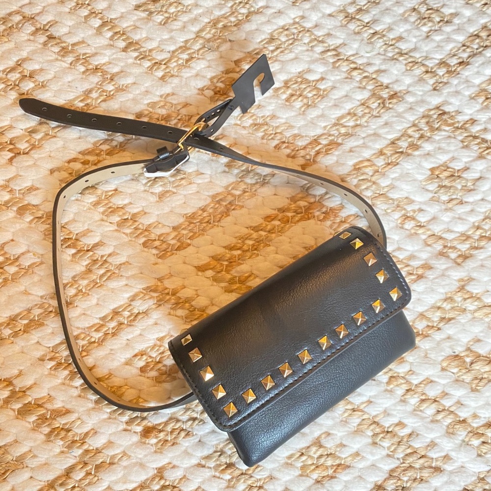 NWT Anna & Ava Black Belted Gold Studded Fanny Pak